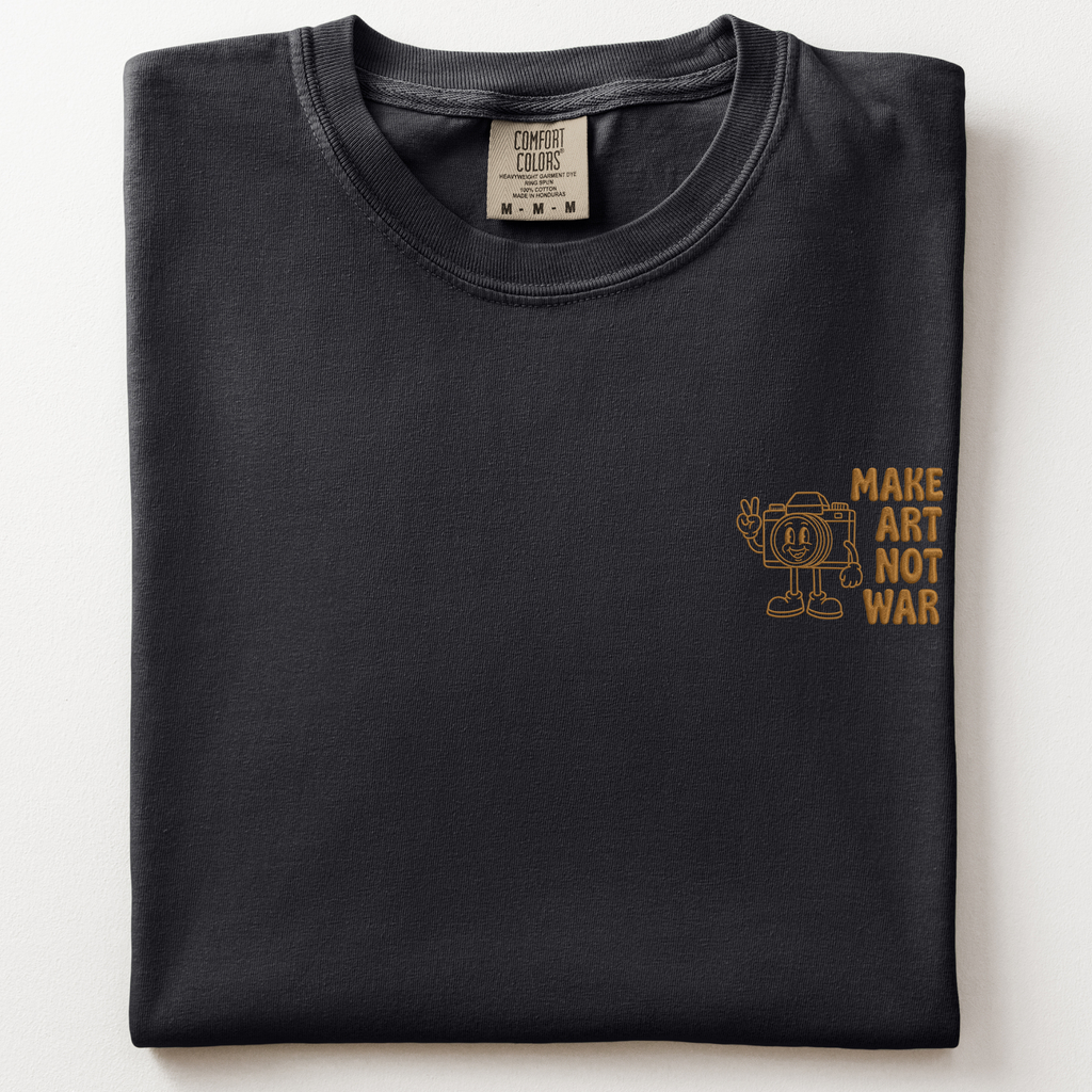 Make Art Not War Photos T-Shirt